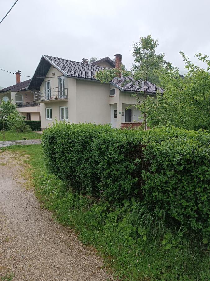 Kuca Za Odmor Una-Mia Kulen Vakuf Exterior photo