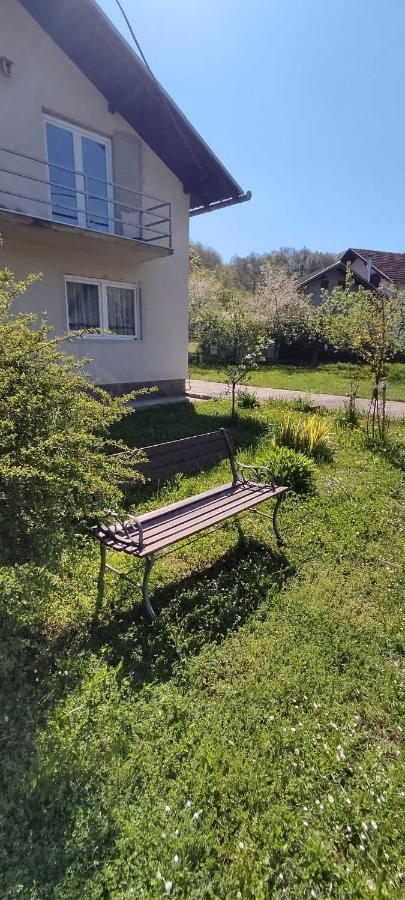 Kuca Za Odmor Una-Mia Kulen Vakuf Exterior photo